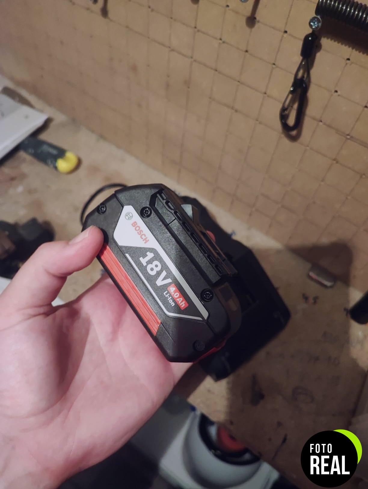 bateria-bosch-18v-4ah-coolpack-foto-1